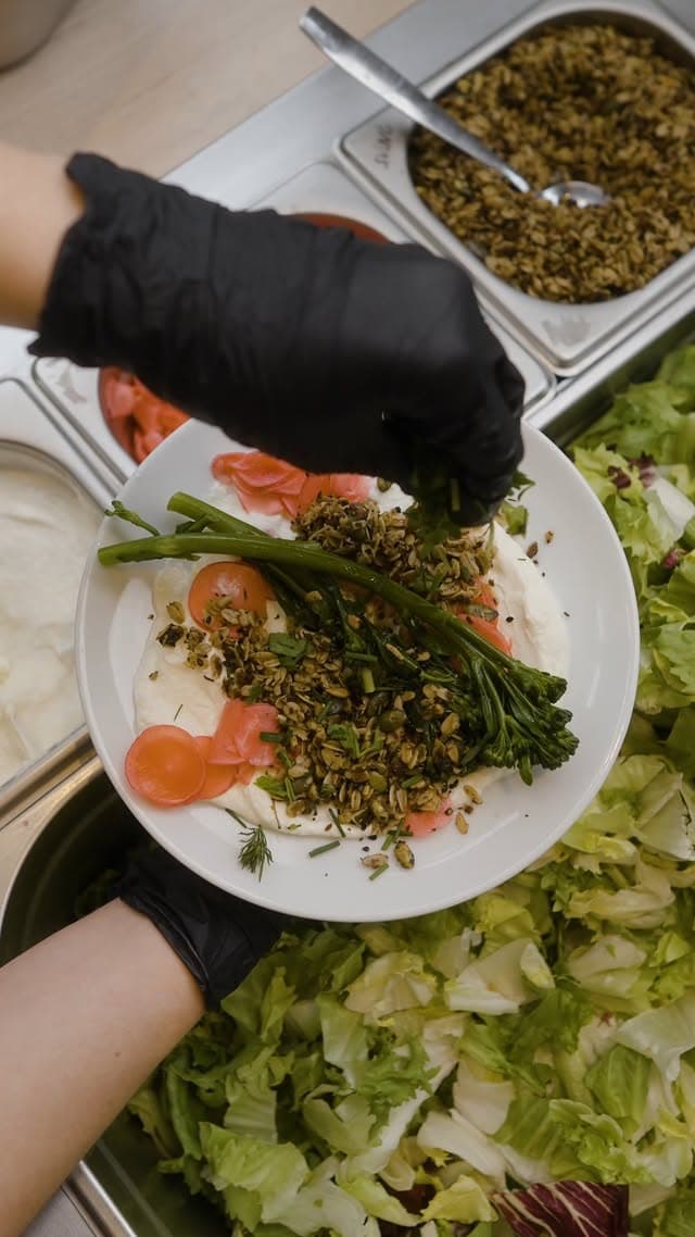 Novinka jarní sezóny: Snack Feta & bylinky! 🌿